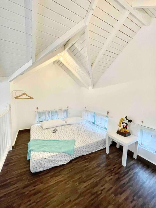 Villa Sea Kecil Tiny House Near Jetty Of Kuala Besut à Kampong Nail Extérieur photo