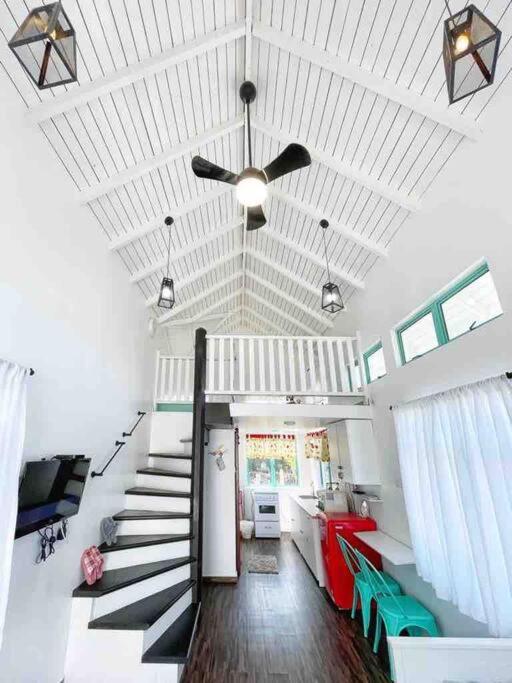 Villa Sea Kecil Tiny House Near Jetty Of Kuala Besut à Kampong Nail Extérieur photo